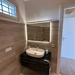 Iris 4*