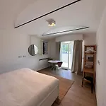 Couette-café Iris 4*