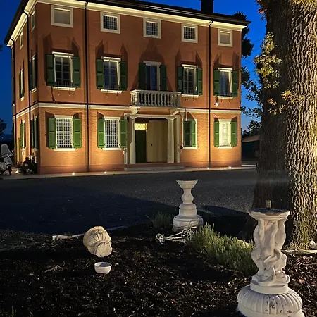 Iris Bed & Breakfast 4*