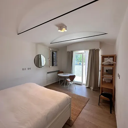 Bed & Breakfast Iris 4*