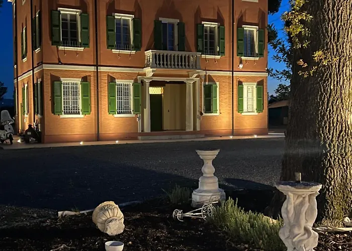 Iris Bed and Breakfast 4*